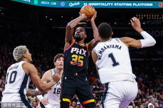 阵容在边路 阵容在边路