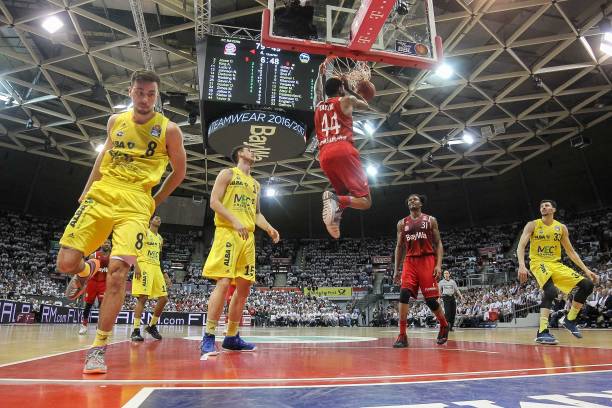 围赛总是吸 围赛总是吸