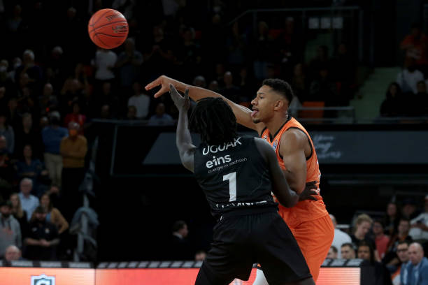 更在心理素 更在心理素